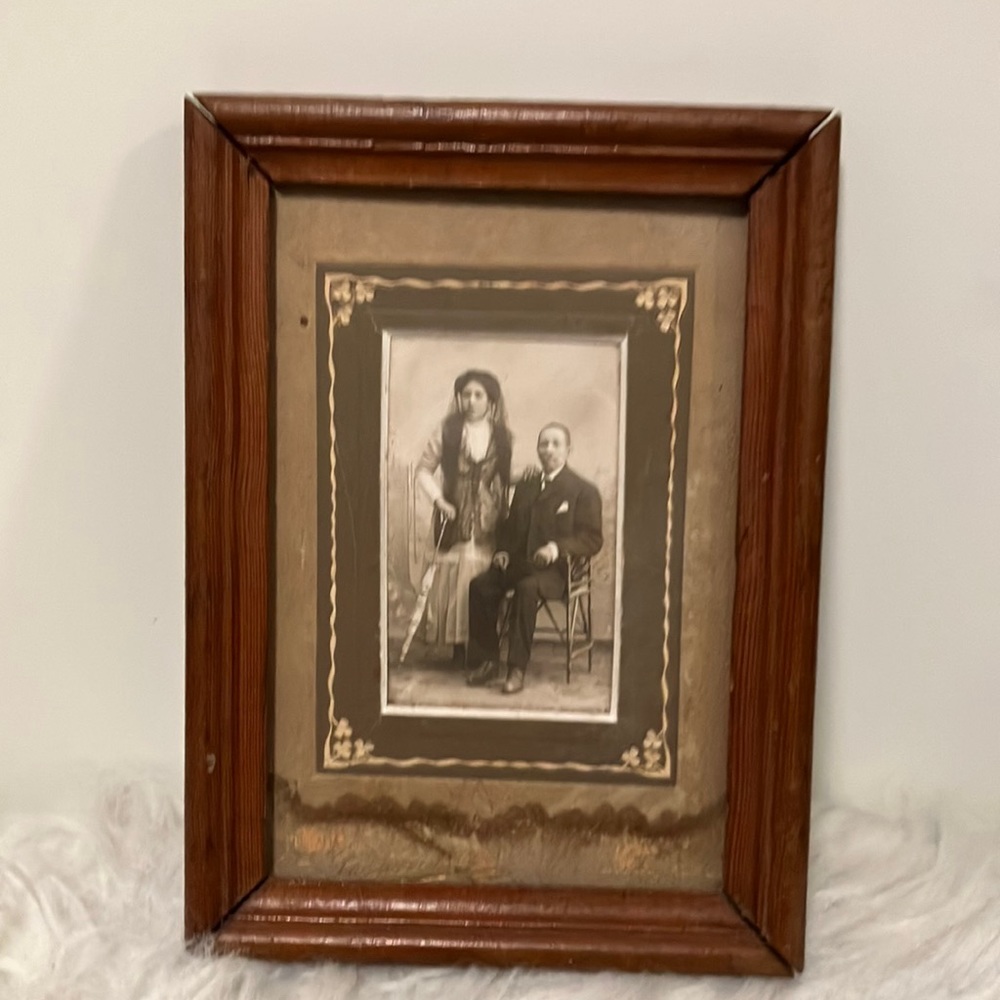 Antique photograph Fotografia Suiza La Torre & Cia in Lima Peru wood frame 5”x7”